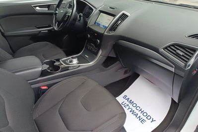 Ford S-MAX Hybrid Titanium CVT