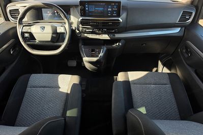 Peugeot Traveller 2.0 Bluehdi Long Business EAT8