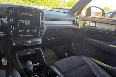 Volvo XC40 B4 B AWD R-Design