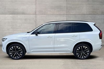 Volvo XC90 T8 AWD Plug-In Hybrid Plus Dark 7os