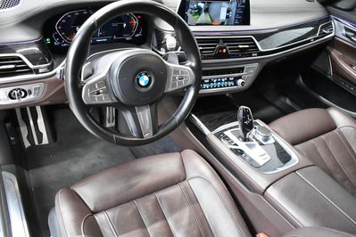 BMW Seria 7 730d xDrive mHEV sport-aut
