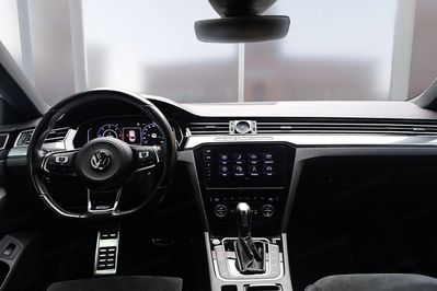 Volkswagen Arteon 2.0 TDI R-Line DSG