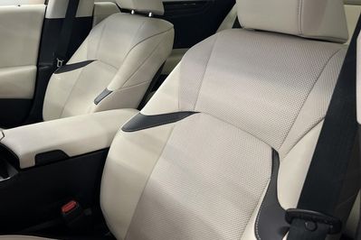 Lexus ES 300h Business Edition 2.5 E-CVT