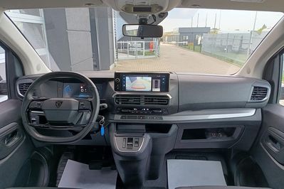 Peugeot Traveller BlueHDi Long Business EAT8