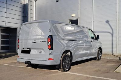 Ford Transit Custom 320 L2H1 Limited A8