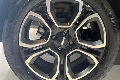 Jeep Avenger Summit 1.2 T3 mHEV FWD eDCT6