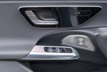 Mercedes E Klasa E 200 mHEV 4-Matic AMG 9G-Tronic