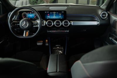 Mercedes GLB 220 mHEV 4-Matic AMG Line 8G-DCT