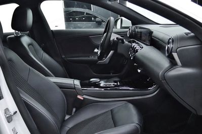 Mercedes CLA 200 7G-DCT