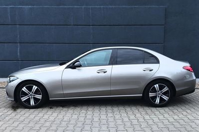 Mercedes Klasa C 300 4MATIC AVANTGARDE