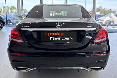 Mercedes Klasa E 200 4-Matic 9G-TRONIC