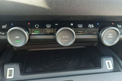 Citroen C4 Max EAT8 1.2 PureTech