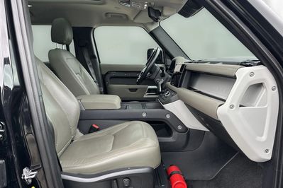 Land Rover Defender 110 2.0 P400e PHEV XS Edition