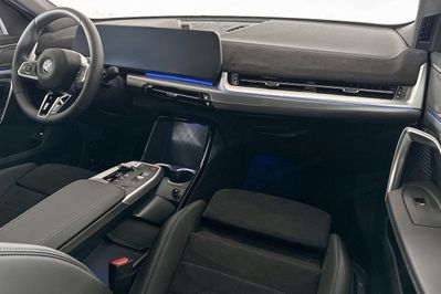 BMW iX2 eDrive20 M Sport