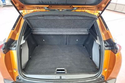 Peugeot 2008 Style 1.2 PureTech EAT8