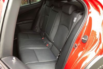 Lexus UX 200 F Sport Design 2WD