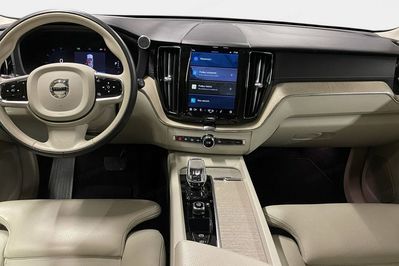 Volvo XC60 B4 B Momentum Pro