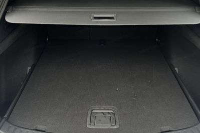 Toyota Corolla 1.8 Hybrid Style