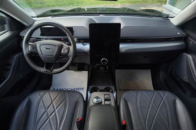 Ford Mustang Mach-E 75KWH Rwd