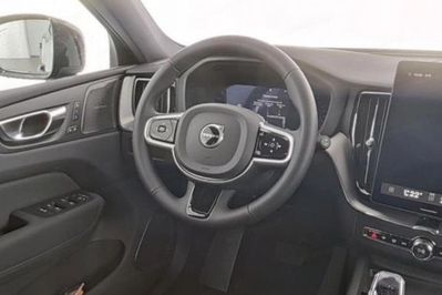Volvo XC60 B5 B AWD Plus Black Edition aut