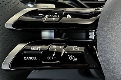 Mercedes E Klasa 220 d 4-Matic AMG