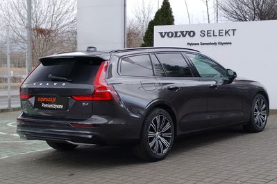 Volvo V60 B4 B Plus Dark aut