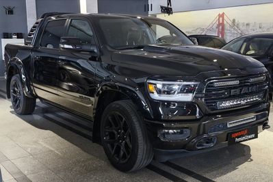 Dodge RAM 1500 V8 HEMI Laramie