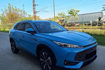 MG HS Exclusive 1.5 AT