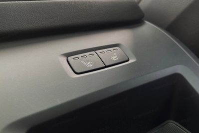 Volvo XC60 T8 Plug-In Hybrid AWD Ultra Dark