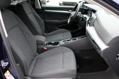 Volkswagen Golf VIII 2.0 TDI Life DSG
