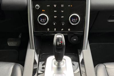 Land Rover Discovery Sport 2.0 D240 R-Dynamic SE aut