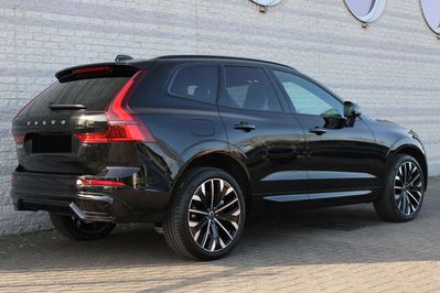 Volvo XC60 T6 Plug-In Hybrid AWD Ultra Dark