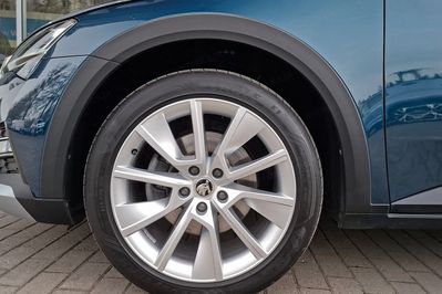 Skoda Superb 2.0 TDI SCR 4x4 Scout DSG