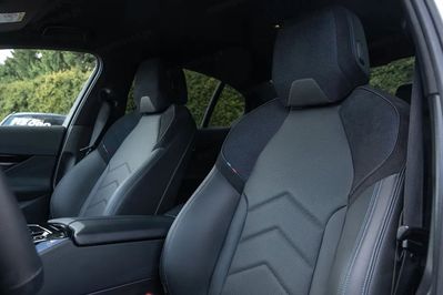 BMW Seria 5 520i M Sport aut