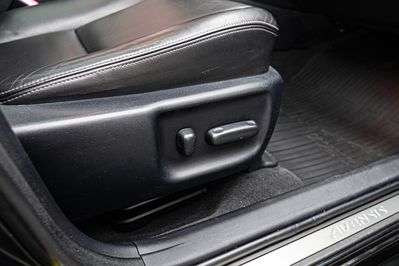 Toyota Avensis 2.0 Premium CVT