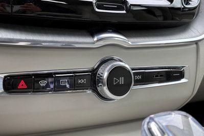 Volvo XC60 B4 D Plus Dark