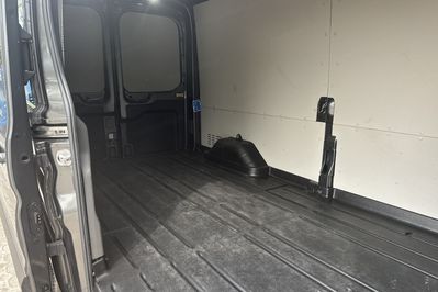 Ford Transit E-Transit 350 L3H2 RWD Trend
