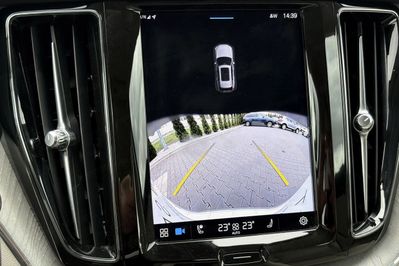 Volvo XC60 B4 D Plus Dark