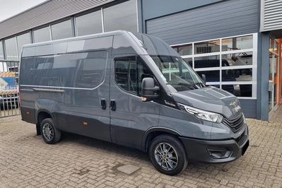 Iveco Daily 35S18 12m3
