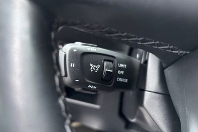 DS DS 7 Rivoli 1.6 E-Tense PHEV AT