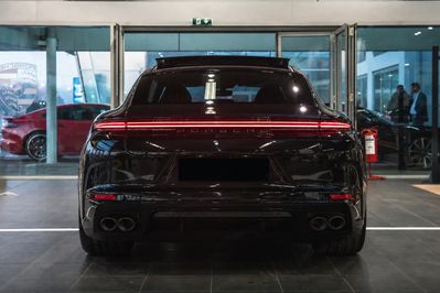 Porsche Panamera 4