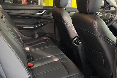 DFSK E5 Prestige 1.5  PHEV E-CVT