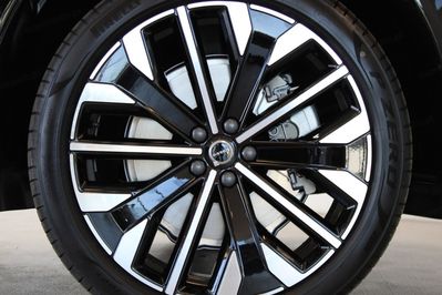 Volvo XC60 T8 Plug-In Hybrid AWD Ultra Bright