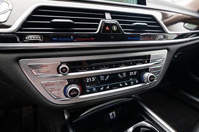 BMW Seria 7 750Li xDrive