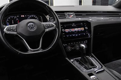 Volkswagen Passat 1.5 Tsi Evo Elegance Dsg