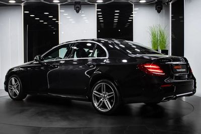 Mercedes E Klasa 220 d 4-Matic 9G-TRONIC