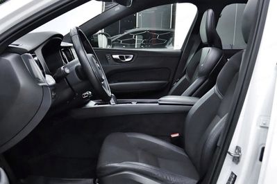 Volvo XC60 T8 AWD Plug-In Hybrid Momentum aut