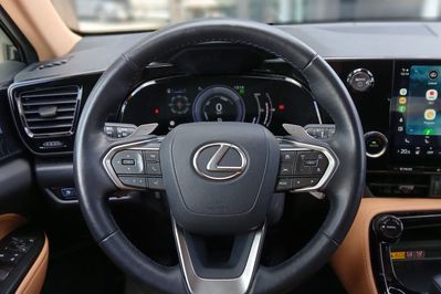 Lexus NX 450h+ Prestige AWD