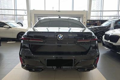 BMW Seria 7 740d xDrive M Sport