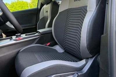 Jeep Compass First Edition 1.2 mHEV FWD DCT